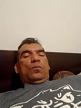 Snapshot of Daddy1972 chatting on January 26, 2025, 6:16 pm Daddy1972 online show from January 26, 2025, 6:16 pm