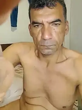 Snapshot of Daddy1972 chatting on January 30, 2025, 9:36 pm Daddy1972 online show from January 30, 2025, 9:36 pm