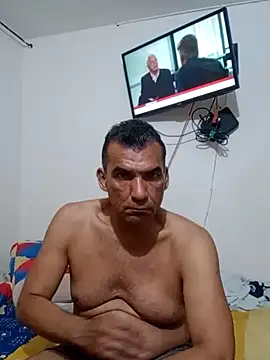 Snapshot of Daddy1972 chatting on September 20, 2025, 11:33 am Daddy1972 online show from September 20, 2025, 11:33 am