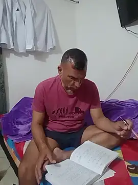 Snapshot of Daddy1972 chatting on October 28, 2025, 9:24 am Daddy1972 online show from October 28, 2025, 9:24 am