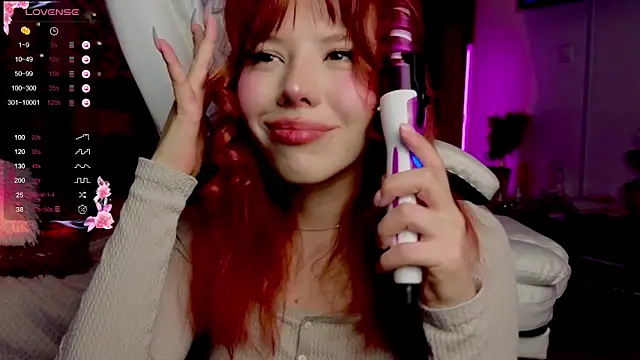 Snapshot of Juliette_Sunshine chatting on December 1, 2024, 10:21 pm Juliette Sunshine online show from December 1, 2024, 10:21 pm