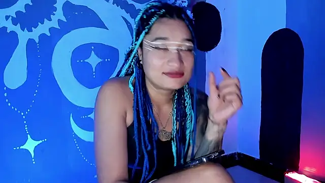 Snapshot of Eva_Lee_ chatting on December 6, 2024, 6:48 am Eva Lee  online show from December 6, 2024, 6:48 am