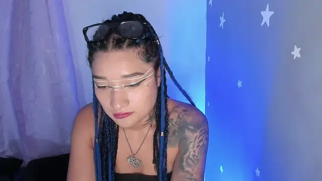 Snapshot of Eva_Lee_ chatting on December 28, 2024, 7:00 am Eva Lee  online show from December 28, 2024, 7:00 am