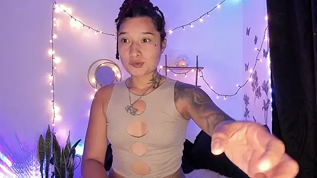 Snapshot of Eva_Lee_ chatting on February 12, 2025, 4:23 am Eva Lee  online show from February 12, 2025, 4:23 am