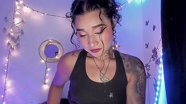 Snapshot of Eva_Lee_ chatting on February 25, 2025, 6:36 am Eva Lee  online show from February 25, 2025, 6:36 am