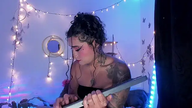 Snapshot of Eva_Lee_ chatting on March 1, 2025, 6:24 am Eva Lee  online show from March 1, 2025, 6:24 am