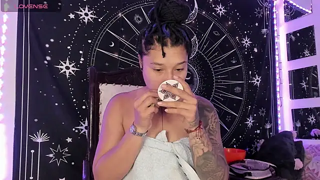 Snapshot of Eva_Lee_ chatting on September 21, 2025, 6:26 am Eva Lee  online show from September 21, 2025, 6:26 am