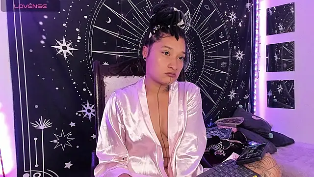 Snapshot of Eva_Lee_ chatting on October 2, 2025, 7:15 am Eva Lee  online show from October 2, 2025, 7:15 am