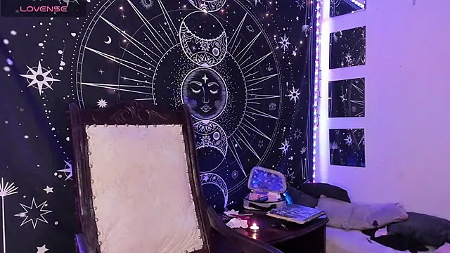 Snapshot of Eva_Lee_ chatting on October 4, 2025, 9:18 am Eva Lee  online show from October 4, 2025, 9:18 am