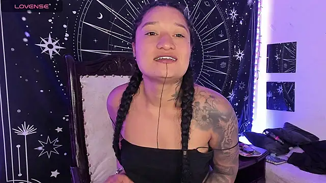 Snapshot of Eva_Lee_ chatting on October 9, 2025, 9:18 am Eva Lee  online show from October 9, 2025, 9:18 am