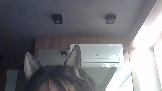 Skinny-Kitten online show from February 28, 2026, 2:45 am