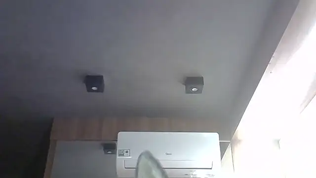 Skinny-Kitten online show from March 25, 2026, 3:01 am