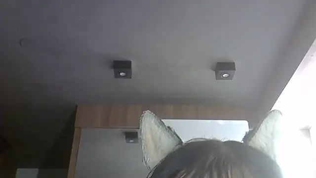 Skinny-Kitten online show from May 18, 2026, 1:13 am
