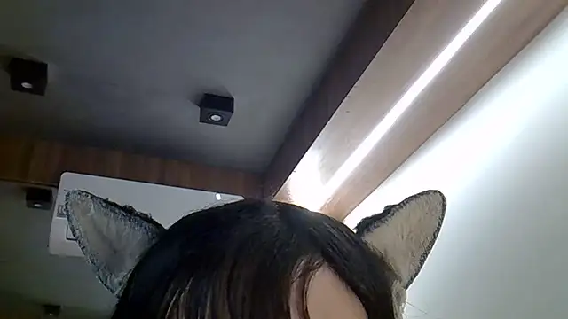 Skinny-Kitten online show from May 29, 2026, 9:35 pm