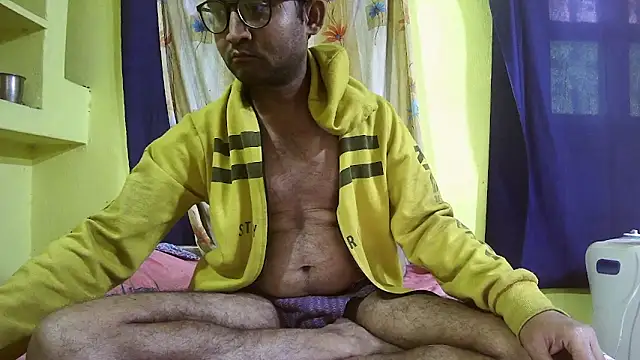 Snapshot of Cute_boy2000 chatting on January 11, 2025, 9:36 am Cute boy2000 online show from January 11, 2025, 9:36 am