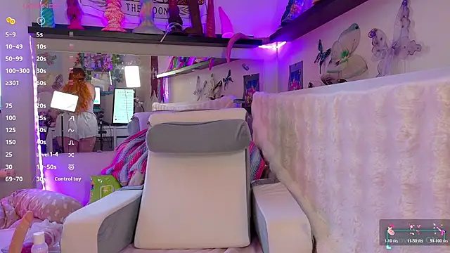 FluffyRainbowKity online show from July 17, 2026, 12:34 pm