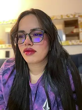 Snapshot of andra_rose chatting on January 15, 2025, 11:51 pm andra rose online show from January 15, 2025, 11:51 pm