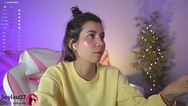 imjess01 online show from December 15, 2024, 1:57 am