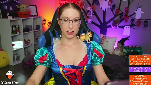 TheLaceyBloom online show from October 23, 2025, 1:27 am