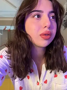 Snapshot of Tasty_Nora chatting on February 12, 2025, 5:15 am Tasty Nora online show from February 12, 2025, 5:15 am