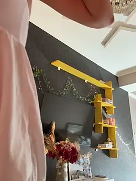 Snapshot of Tasty_Nora chatting on September 23, 2025, 5:10 am Tasty Nora online show from September 23, 2025, 5:10 am