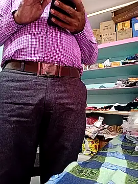 adicma123 online show from December 2, 2025, 9:25 am