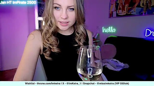 Snapshot of ImKeira chatting on January 18, 2025, 10:28 pm ImKeira online show from January 18, 2025, 10:28 pm