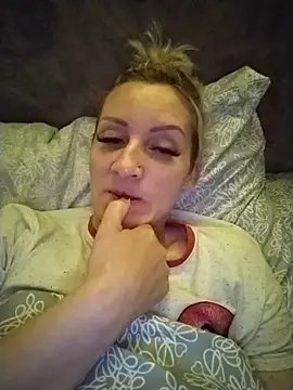 ulika1989 online show from May 17, 2026, 8:05 pm