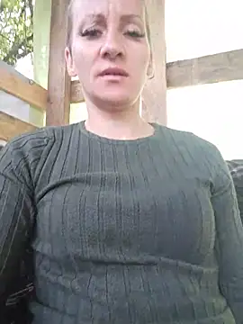 ulika1989 online show from May 22, 2026, 1:39 pm
