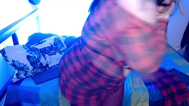 Snapshot of VampGirl1 chatting on December 18, 2025, 12:00 pm VampGirl1 online show from December 18, 2025, 12:00 pm