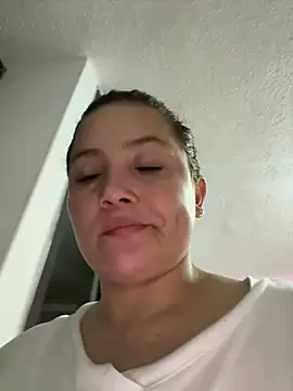 EmilyBarragan online show from January 30, 2025, 1:22 am