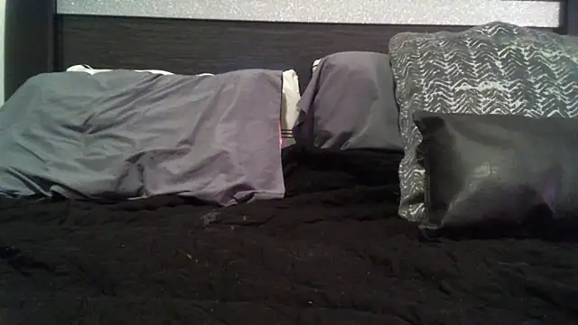 lofibunni online show from April 5, 2026, 11:13 pm