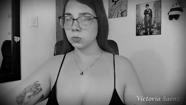 Snapshot of victoriaasaenz_ chatting on February 13, 2025, 12:57 am victoriaasaenz  online show from February 13, 2025, 12:57 am