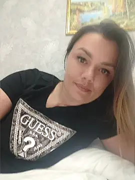 KrissSexi online show from July 9, 2026, 8:35 pm