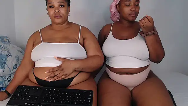 SexyAmeena2002 online show from March 2, 2026, 8:26 pm