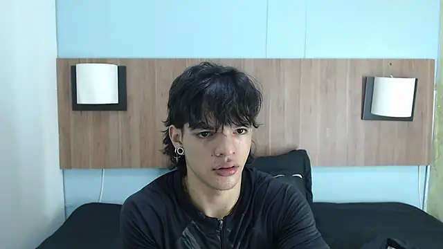 AlbertBernal69 online show from February 14, 2025, 2:07 am