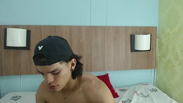 AlbertBernal69 online show from March 5, 2025, 5:29 am