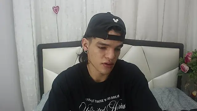 AlbertBernal69 online show from March 19, 2025, 3:09 am