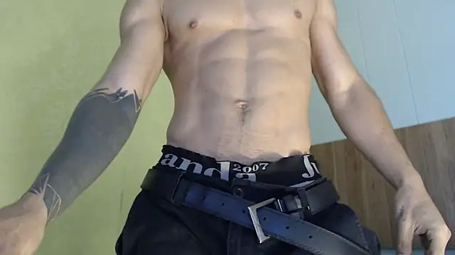 AlbertBernal69 online show from March 21, 2025, 9:45 am