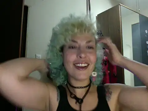 MariLouM online show from July 1, 2026, 8:41 pm