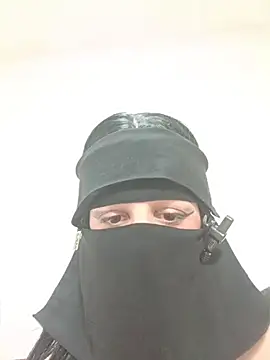 KHALIJIA-ARABIA-couple online show from April 14, 2026, 3:18 pm