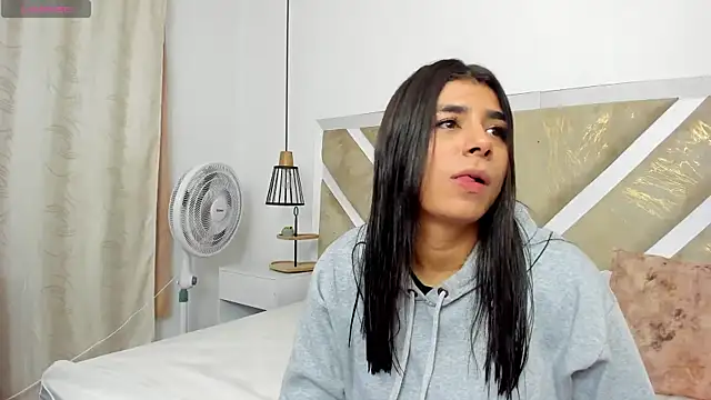 Snapshot of ZiaCalifa chatting on February 17, 2026, 11:18 am ZiaCalifa online show from February 17, 2026, 11:18 am