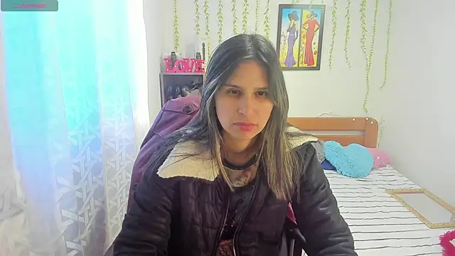 Snapshot of lauren_ashlee chatting on October 27, 2025, 2:43 pm lauren ashlee online show from October 27, 2025, 2:43 pm