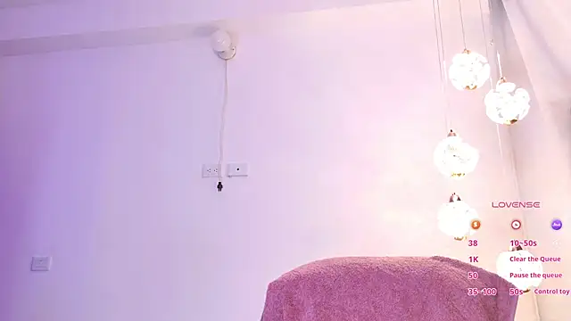 NathaxaLeans online show from March 8, 2025, 11:37 am