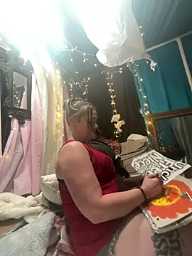 SummerBlueMoon online show from March 19, 2026, 4:27 am