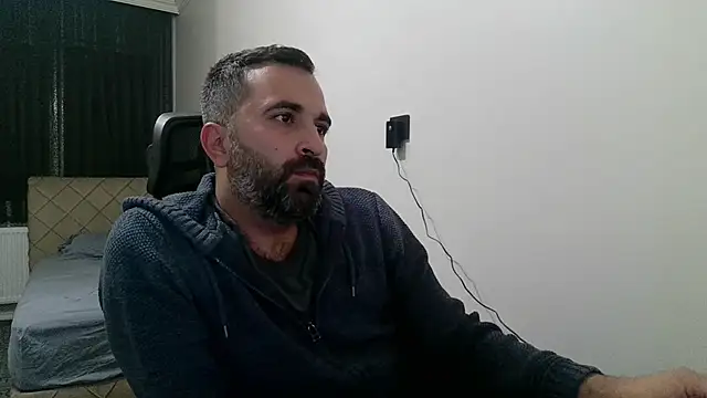 tgltplsr online show from November 11, 2025, 9:26 pm