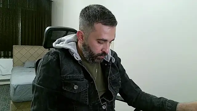 tgltplsr online show from April 11, 2026, 1:54 am