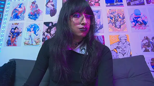 snowblack  online show from February 9, 2025, 5:29 am