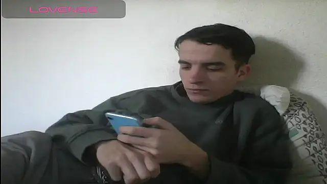 Tombgy07 online show from February 15, 2025, 2:44 pm