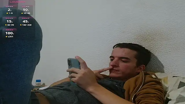 Tombgy07 online show from September 29, 2025, 7:40 pm